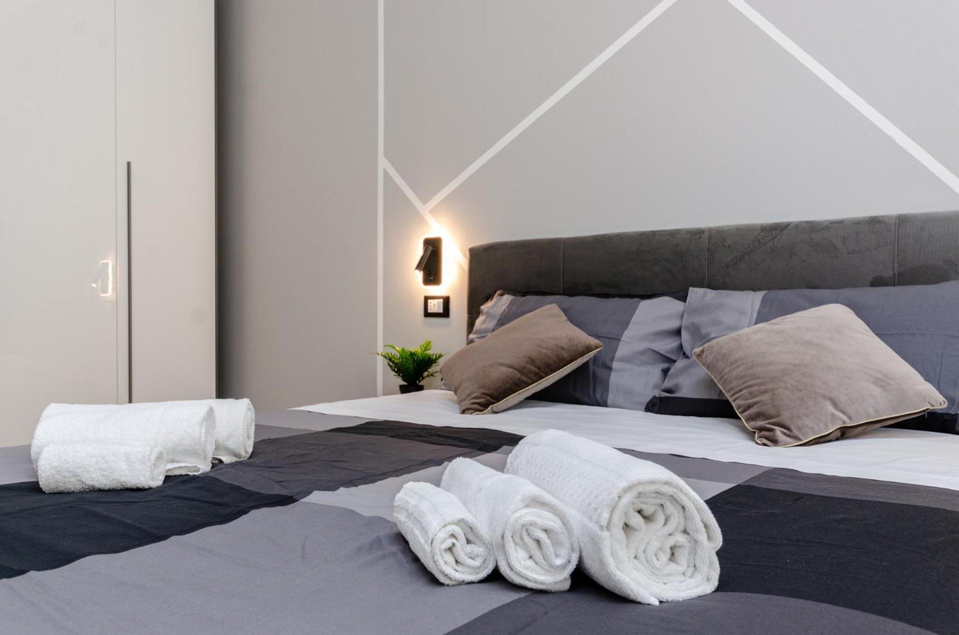 Vivimihome - Vivi I Navigli Elegante E Centrale Milan Bagian luar foto