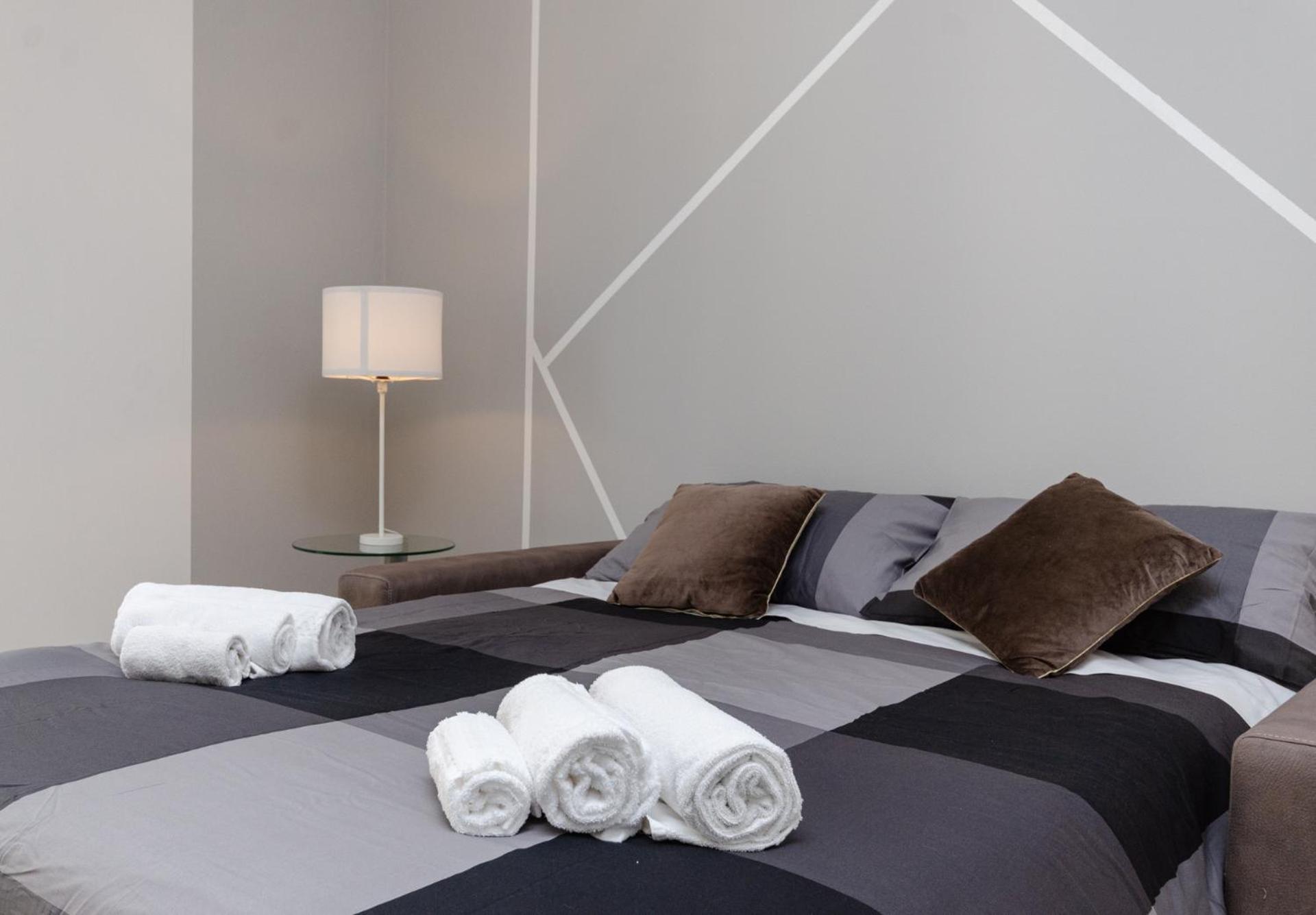 Vivimihome - Vivi I Navigli Elegante E Centrale Milan Bagian luar foto